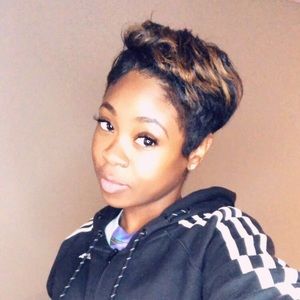 Meet your Posher, Erika